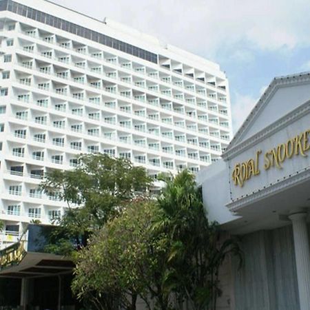 Royal Twins Palace Hotel Pattaya Buitenkant foto
