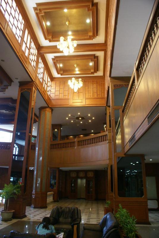 Royal Twins Palace Hotel Pattaya Buitenkant foto